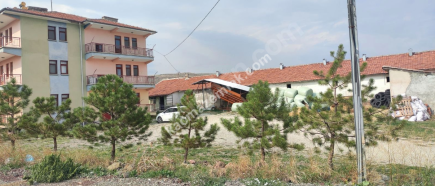 Ankara'da Satılık 3 Katlı Evi Olan 100 Başlık Mandıra 1