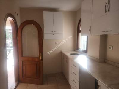 Küçükyalı Villalar Bölgesinde İş Yerine 4+1 İkiz Villa 29