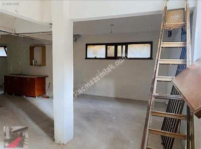 Maltepe_Altayçeşmede Satılık İskanlı 75 M2 Dükkan 3