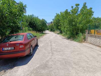 Gölcük'te Satılık 1000M2. Fabrika 28