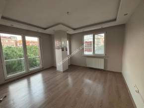 Maltepe Bağlarbaşında Metroya 3Dk Mesafede Kiralık 2+1