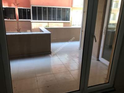 Sarmaşıklı Mev. 75. Yıl Okul Yanında Kiralık 3+1 Daire 12