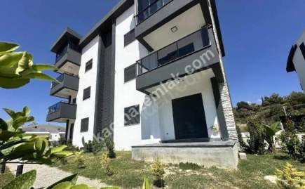 Ilıca Site İçerisinde Eşyalı Havuz Başı Kiralık Daire 2