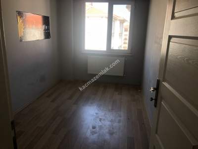 Hastahaneye, Denize Ve Okullara Yakın Kiralık 3+1 Daire 13