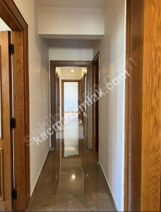 Feneryolu'nda 4 + 1 Ferah Çok İyi Lokasyon Da Kiralık 3