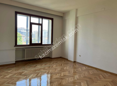 Feneryolu'nda 4 + 1 Ferah Çok İyi Lokasyon Da Kiralık 5