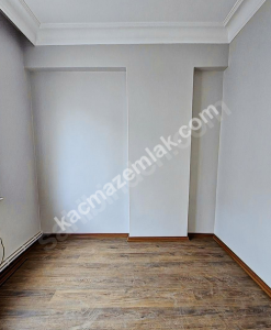 Küçükyalı Mektepte Mantolamalı Binada 3+1 Daire 9