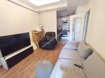 Küçükyalı Sahilde 2 Yıllık Bina 1.Kat Lüks 1+1 Kiralık 3