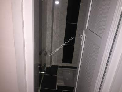 Siirt Bahçelievler Sağlık Ocağı Yanı Kiralık 3+1 Daire 17