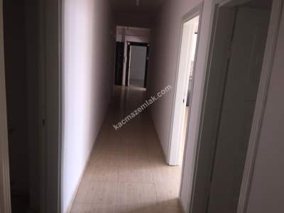 Siirt Bahçelievler Sağlık Ocağı Yanı Kiralık 3+1 Daire 25