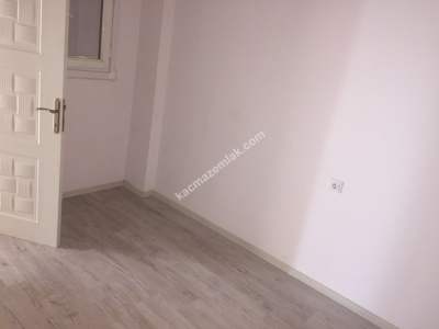 Siirt Bahçelievler Sağlık Ocağı Yanı Kiralık 3+1 Daire 26