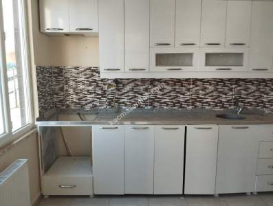 Siirt Diş Hastane Arkası Kiralık Yüksek Giriş 3+1 Daire 26