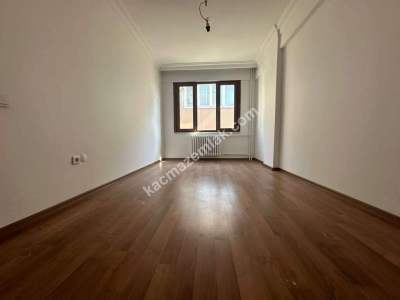 Altıntepe Sahilde Deniz Manzaralı 180M2 3+2 Dubleks 13