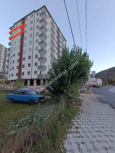 Eskibağlarda Düzayak, Yol Kenarı, Manzaralı 3+1 Daire