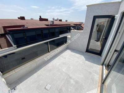 Altıntepe'de Cadde Üstü Sıfır 165M² 3+1 Dubleks 2