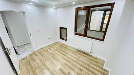 Altıntepede 4 Yıllık İskanlı 135M2 3+1 Bahçe Teraslı 14