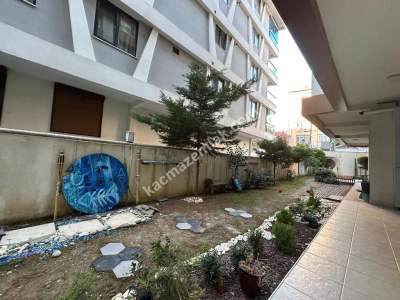 Altıntepe'de Ulaşıma Yakın Otoparklı Bahçe Teraslı 2+1 9