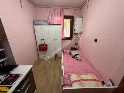 Altıntepe Şekerbankta 3+1 Otoparklı Lüx Düz Giriş 18