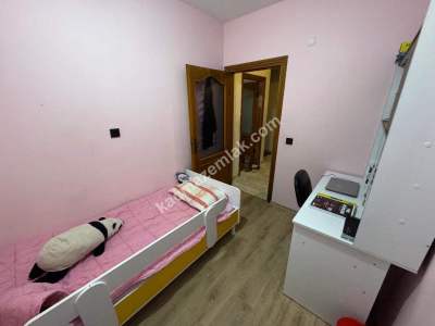 Altıntepe Şekerbankta 3+1 Otoparklı Lüx Düz Giriş 15