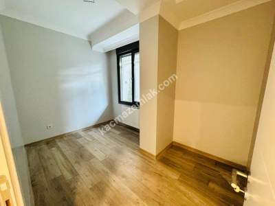 Küçükyalı Çınar, Müstakil Teraslı, Otoparklı, Sıfır 2+1 22