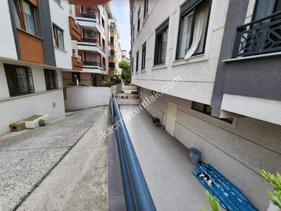 İdealtepe'de Ulaşıma Yakın Teraslı Otoparklı 45M² 1+1! 26