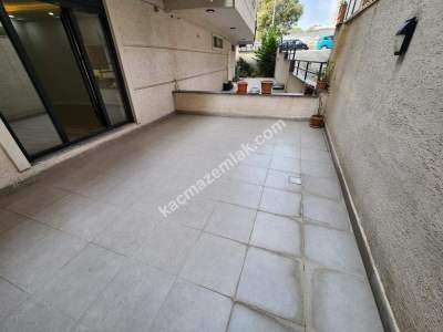 İdealtepe'de Ulaşıma Yakın Teraslı Otoparklı 45M² 1+1! 11