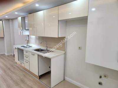 İdealtepe'de Ulaşıma Yakın Teraslı Otoparklı 45M² 1+1! 1