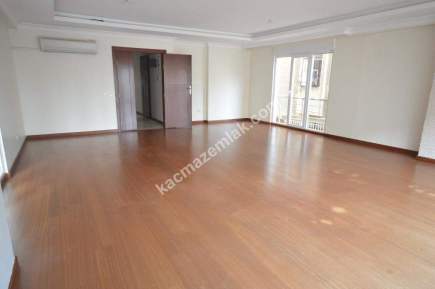 Çamlık Sahilde Katta Tek 160M2 3,5 +1 7