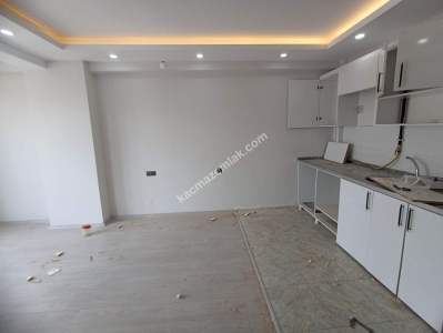 Siirt Kooperatif Mahallesi Satılık 1+1 Sıfır Daire 11