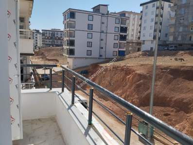 Siirt Diş Hastane Arkası Satılık 1+1 Eşyalı Sıfır Daire 32