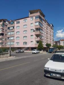 Turhalda Cumhuriyet Mah Satılık 3.5+1 180M² Daire 1