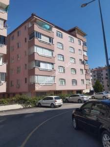 Turhalda Cumhuriyet Mah Satılık 3.5+1 180M² Daire 2