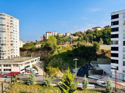 Trabzon Kaşüstünde Site İçinde Özel Yapılı 4+1 Daire 35