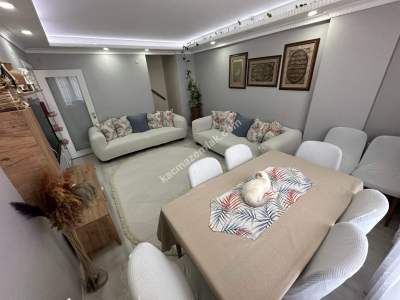 Cuma Pazarı Sokağında 3+2 170 M2 Şehir Manzaralı 4