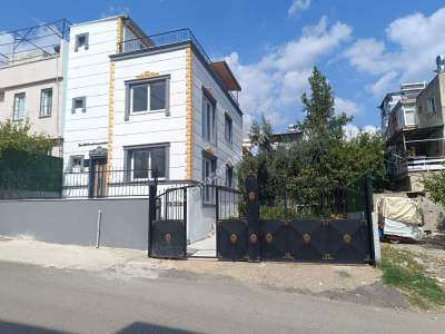 Adana Çukurova Belediye Evleri Full Bahçeli Villa 8