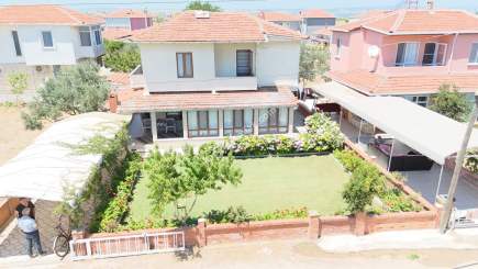 Biga Denizatı Sitesinde Denize Yakın Satılık Villa 23