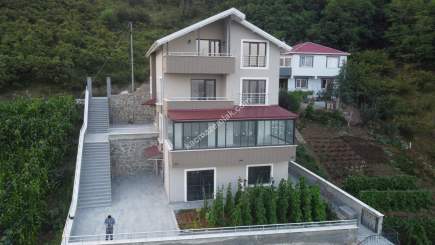 Trabzon Akçaabat'ta Satılık Villa 1