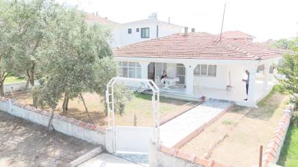 Biga Çeşmealtı Denizatı Sitesinde Satılık Bahçeli Villa 5